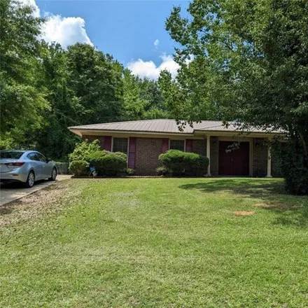 Buy this 3 bed house on 519 Hampton Rd in Selma, Alabama