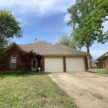 Buy this 3 bed house on 2799 Mendota Cove in Memphis, TN 38133