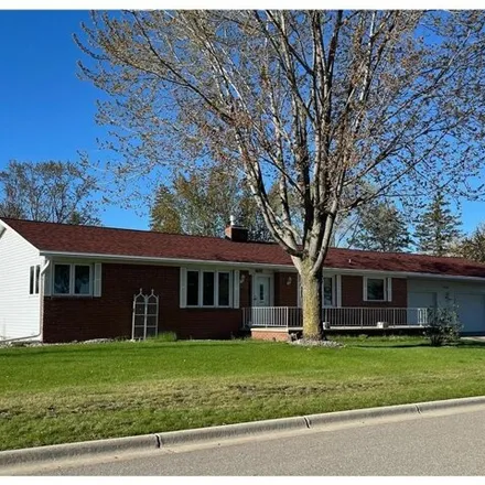 Buy this 3 bed house on 557 Country Club Road in Sauk Centre, MN 56378