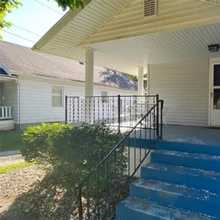 Buy this 2 bed house on 115 East College Street in Edwardsville, IL 62025