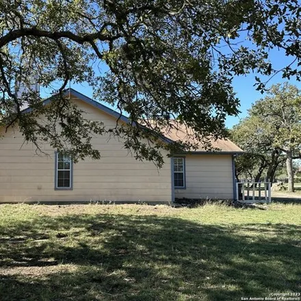 Image 4 - 207 Settlers Lane, Bandera County, TX 78003, USA - House for rent