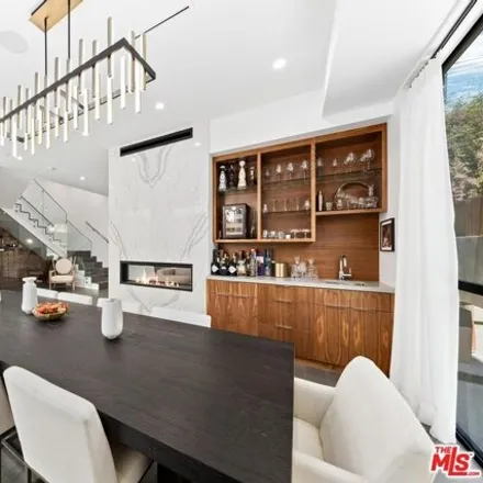 Image 9 - 6551 Maryland Drive, Los Angeles, CA 90048, USA - House for sale