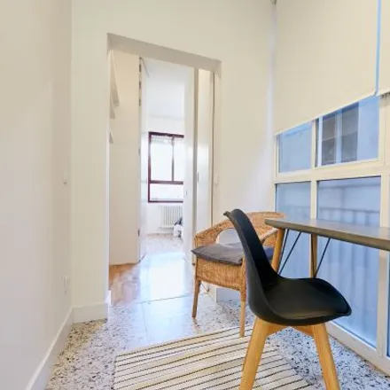 Image 6 - Calle de Santa Isabel, 33, 28012 Madrid, Spain - Apartment for rent