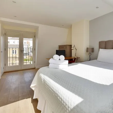 Image 1 - London, W6 8NG, United Kingdom - Apartment for rent