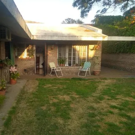 Buy this 2 bed house on Pasaje 546 in Presidente Roque Saenz Peña, Rosario