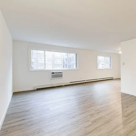 Image 3 - 7621 N Sheridan Rd, Unit 2F - Apartment for rent