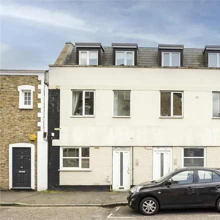 Rent this 2 bed apartment on The Mountgrove Bothy in 90 Mountgrove Road, London