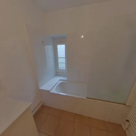 Rent this 3 bed apartment on 22 Quai du Docteur Gailleton in 69002 Lyon, France