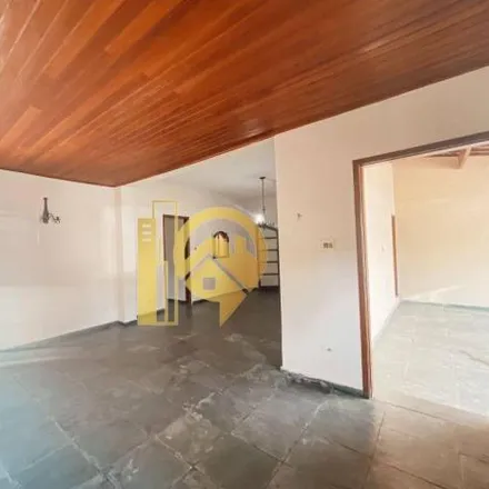 Rent this 3 bed house on Avenida Orlando Hardt in Vila Denise, Jacareí - SP