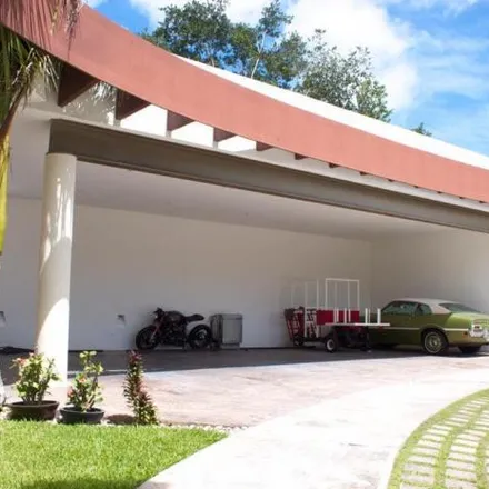 Buy this 5 bed house on Villa Magna Entrada in 77560 Cancún, ROO