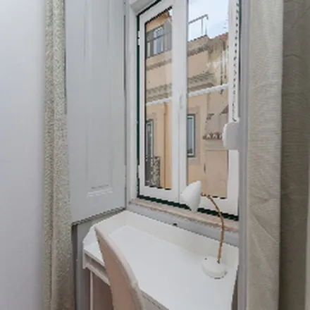 Image 4 - Airbnb, Rua do Carrião, 1150-251 Lisbon, Portugal - Apartment for rent