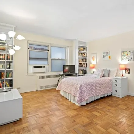 Image 5 - 425 East 54th Street, New York, NY 10022, USA - Apartment for sale