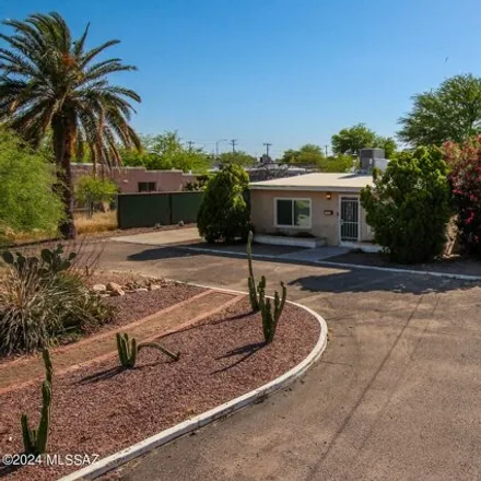 Buy this 3 bed house on 2645 North Calle de Romy in Tucson, AZ 85712