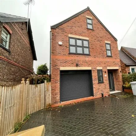 Rent this 4 bed house on Oak Cottage in Knutsford Road, Chelford