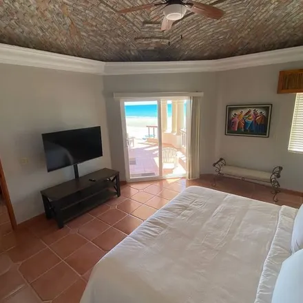 Rent this 3 bed house on Playa Encanto in Rocky Point, Mexico