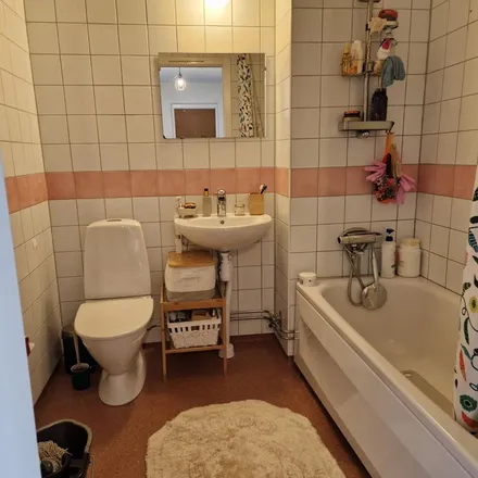 Rent this 3 bed apartment on Nordanväg 16 in 244 44 Kävlinge, Sweden
