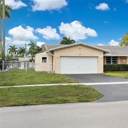 Buy this 3 bed house on Seminole Middle School in Southwest 16th Street, Plantation Isles
