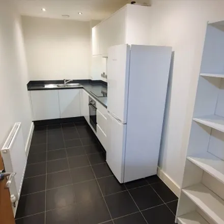 Image 3 - Co-op Food, Colindale Avenue, London, NW9 4AX, United Kingdom - Apartment for rent