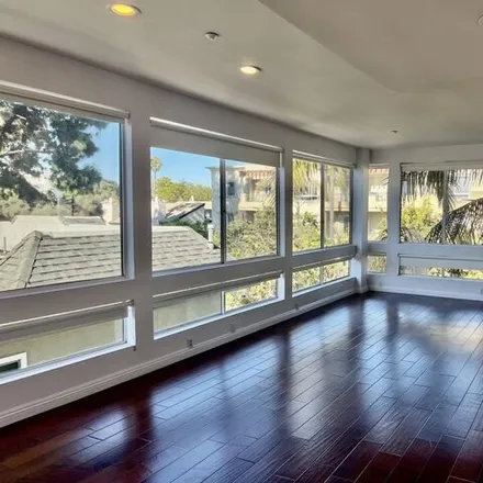 Buy this 2 bed condo on 2269 South Bentley Avenue in Los Angeles, CA 90064