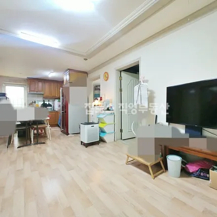 Rent this 3 bed apartment on 서울특별시 강남구 대치동 899-8