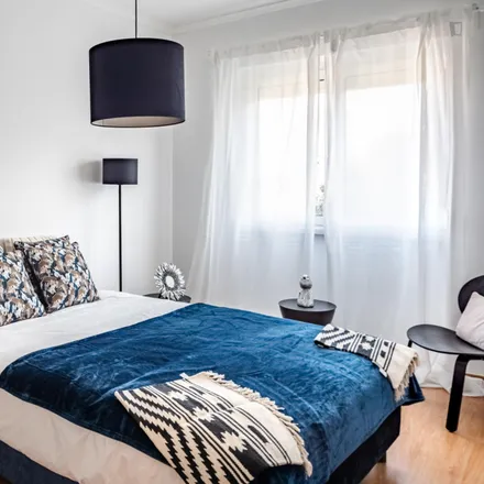 Rent this 2 bed apartment on Rua Professor Celestino da Costa in 1170-340 Lisbon, Portugal