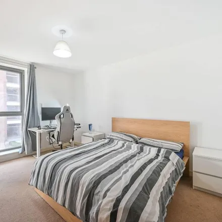 Rent this 1 bed apartment on Kingfisher Heights in North Periphery, London