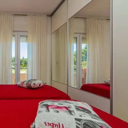Rent this 2 bed apartment on 23233 Općina Privlaka