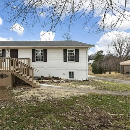 Rent this 3 bed house on 257 Wooddale Street in Bungalow, Blount County