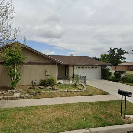 Buy this 3 bed house on 2014 North Garden Avenue in Fresno, CA 93703