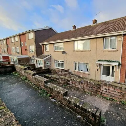 Buy this 3 bed duplex on 31 Ael Y Bryn in Pyle, CF33 4NU