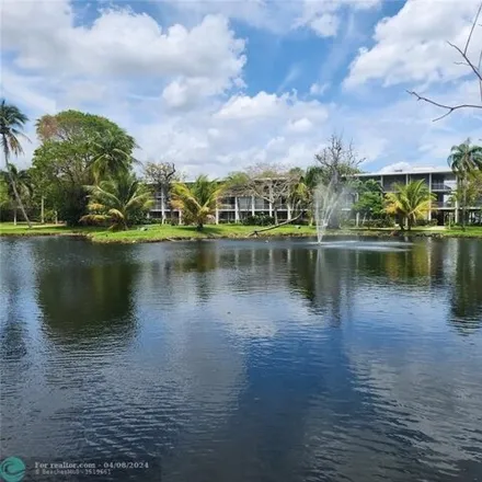 Rent this 1 bed condo on unnamed road in Shorewood, Deerfield Beach