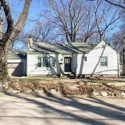 Buy this 4 bed house on 1330 North 11th Street in Manhattan, KS 66502