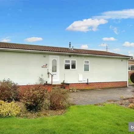 Buy this 2 bed house on Millfield Mobile Home Park in Mill Lane, Henmoor