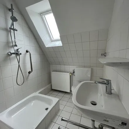 Rent this 3 bed apartment on Soldauer Weg 11 in 26388 Wilhelmshaven, Germany