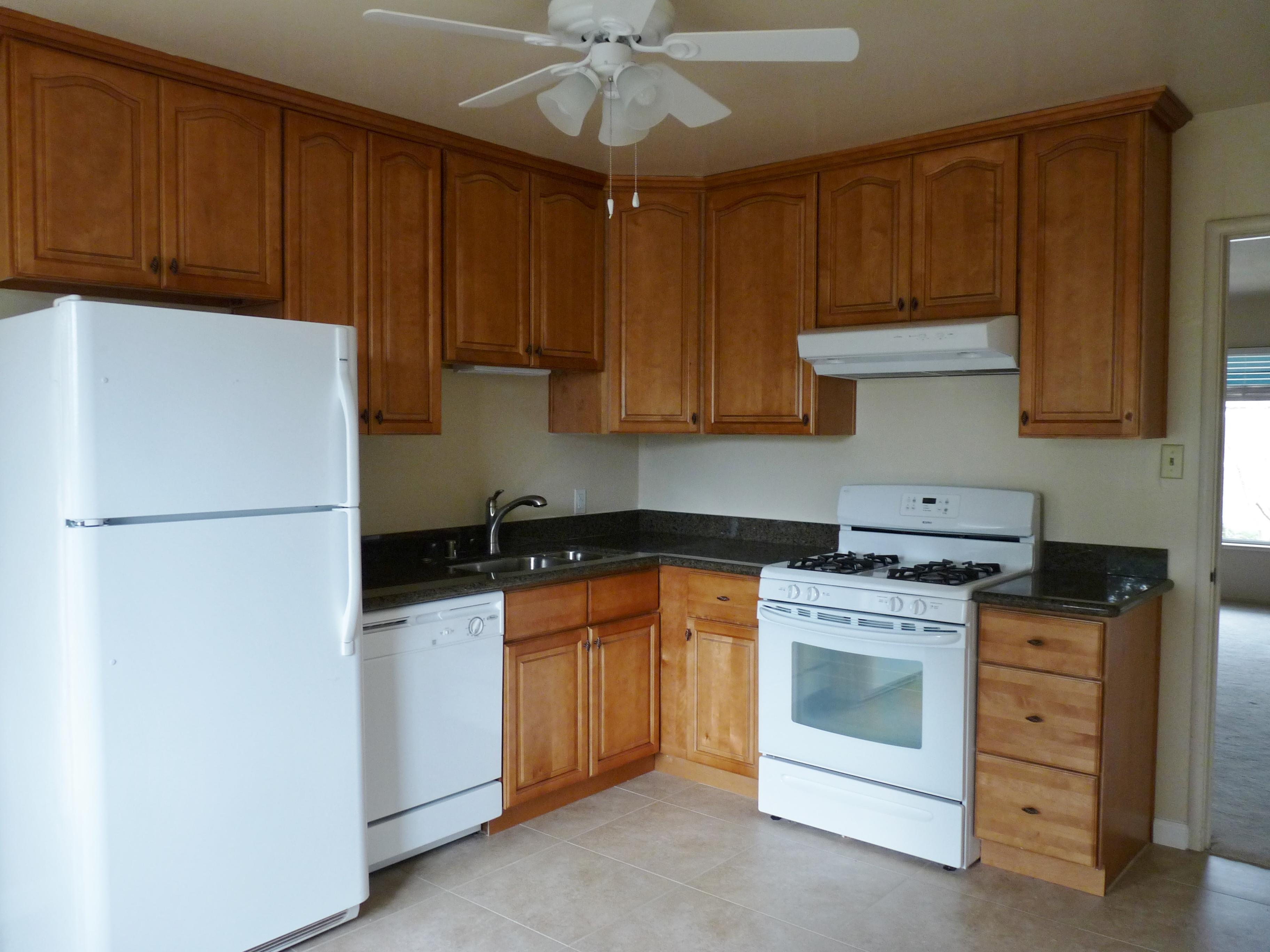 2 Bed Apartment At 611 Leksich Ave Mountain View Ca 94041 Usa