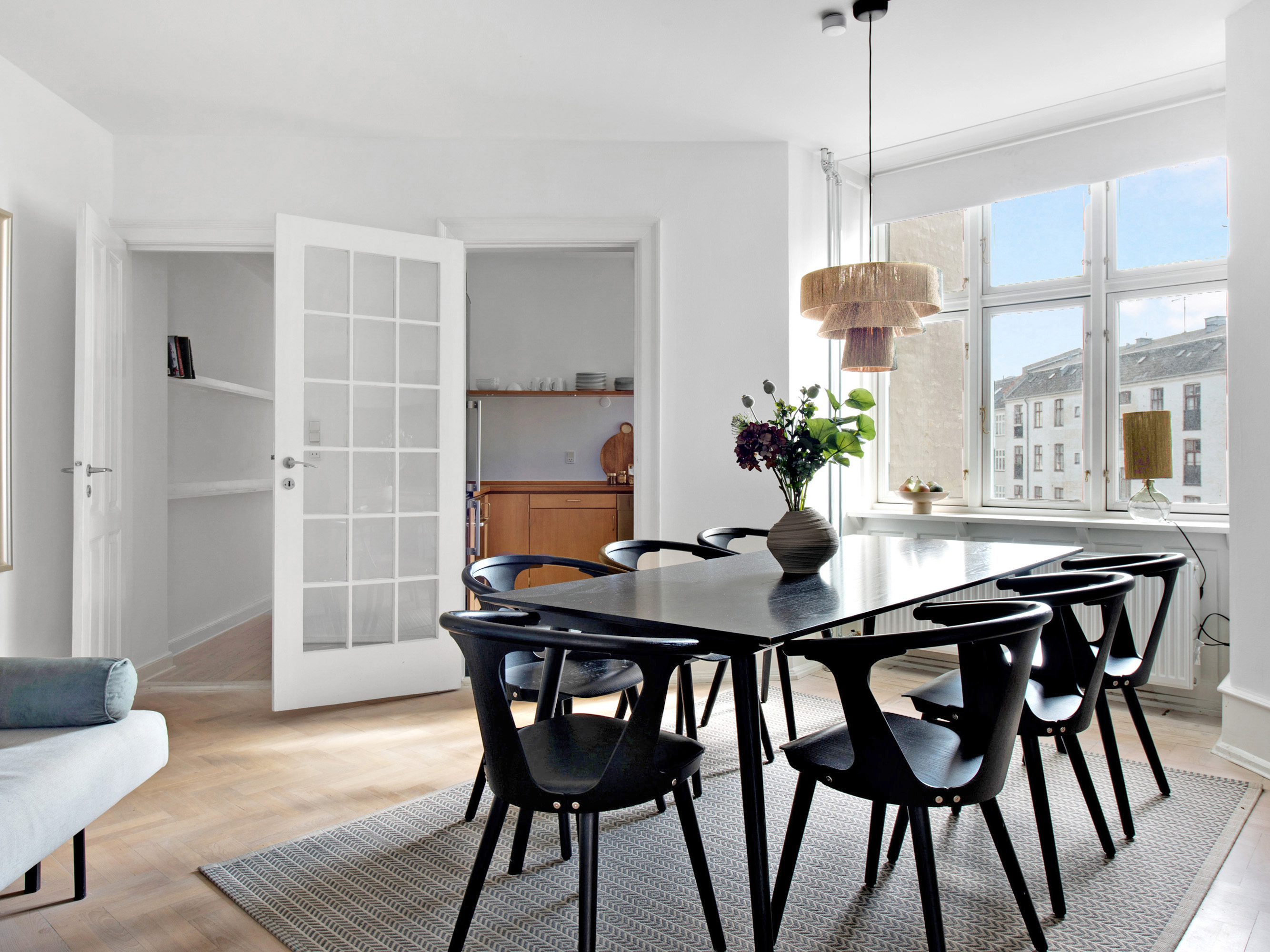 Stunning three-bedroom apartment just next to gorgeous Nyhavn. All yours. |  3-bed apartment for rent #11976312 | Rentberry