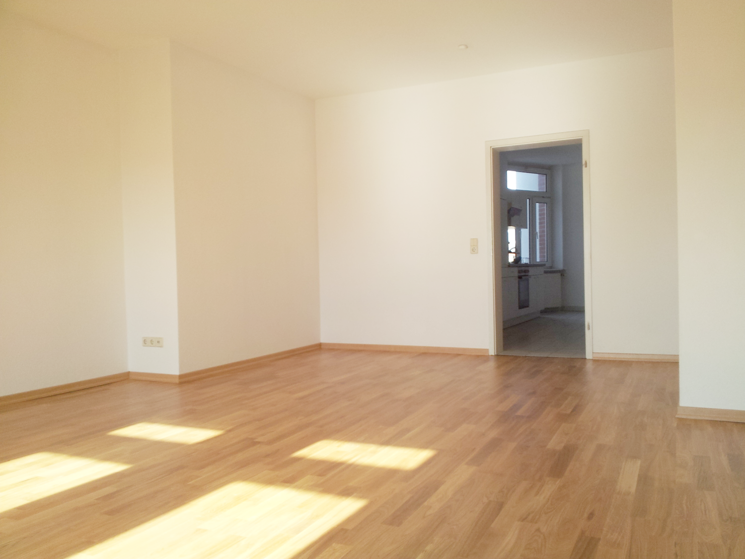 2 Bed Apartment At Martha Brautzsch Strasse 10 06108 Halle Saale