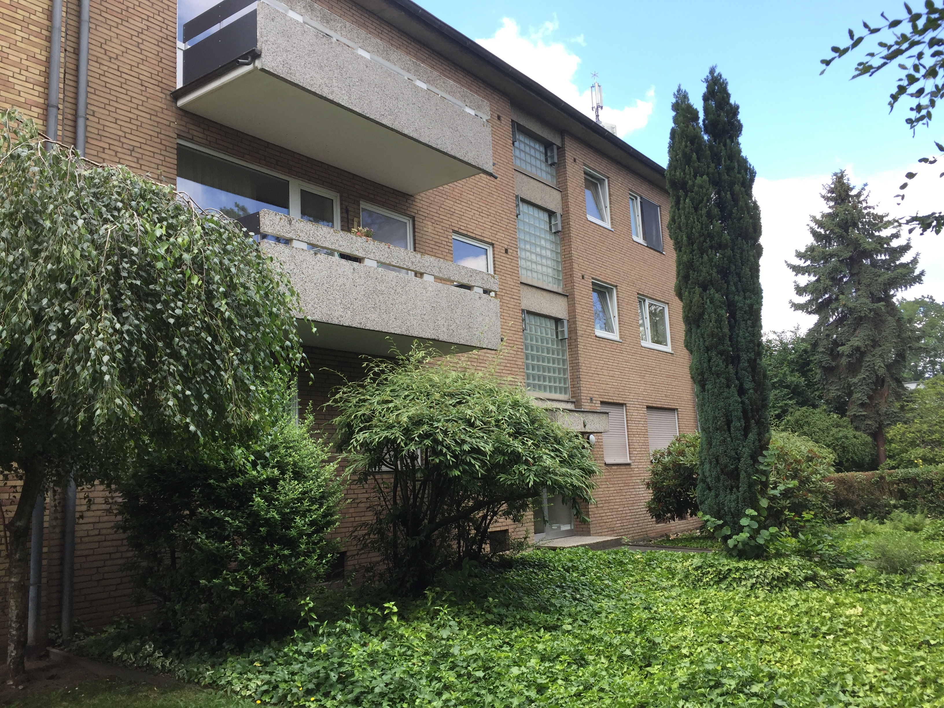 4 Bed Apartment At Corellistrasse 103 40593 Benrath Germany For