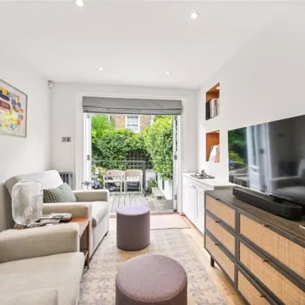 Rent this 4 bed townhouse on 16 Thurloe Street in London, SW7 2SX