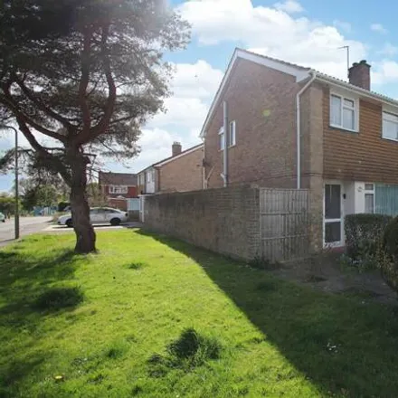 Buy this 3 bed duplex on 4 Highfield Close in Chandler's Ford, SO53 2JU