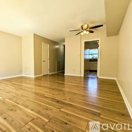 Image 3 - 6218 Frontage Road, Unit B - Townhouse for rent