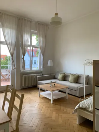 Rent this 2 bed apartment on Landshuter Straße 27 in 10779 Berlin, Germany