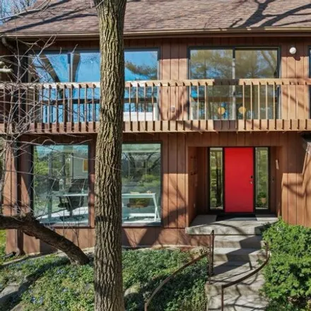 Image 1 - 1782 Camelot Drive, Mendota Beach, Madison, WI 53705, USA - House for sale