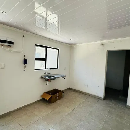 Image 3 - Pinehurst Road, Lansdowne, Cape Town, 7780, South Africa - Apartment for rent