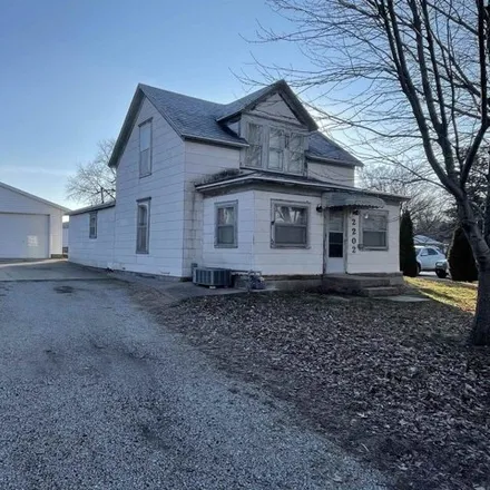 Buy this 3 bed house on 1017 Saint Mary's Avenue in Falls City, NE 68355