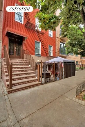 Image 7 - 195 Huron Street, New York, NY 11222, USA - Townhouse for sale