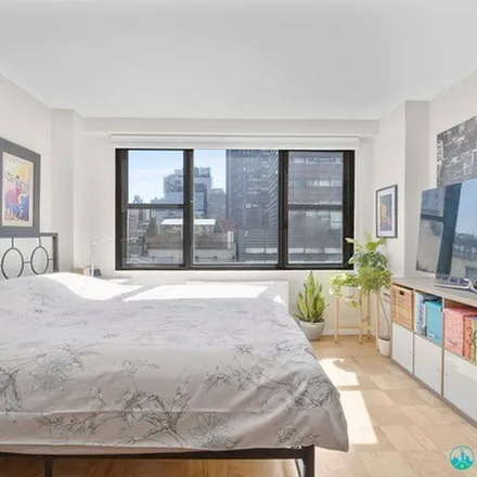 Rent this 4 bed apartment on The Victoria in 7 East 14th Street, New York