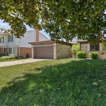 Image 2 - 13641 Breezy Drive, Sterling Heights, MI 48313, USA - House for rent