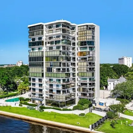 Buy this 3 bed condo on 505 Lancaster Street in Jacksonville, FL 32204