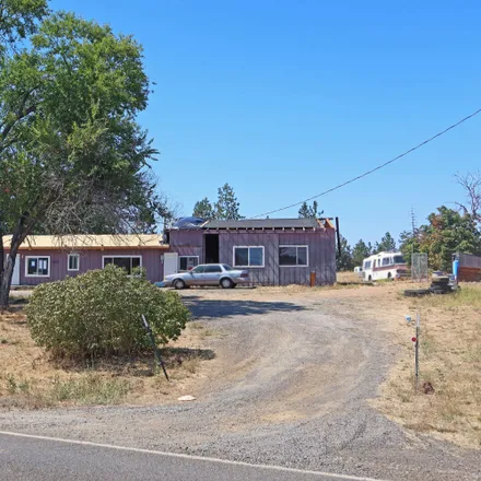 Buy this studio house on 11824 Perry Road in Jackson County, OR 97502